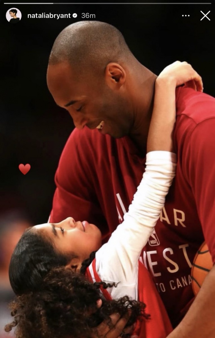 im电竞下载-时间无法抚平思念！#科比大女儿发文缅怀#话题登上微博热搜第一位